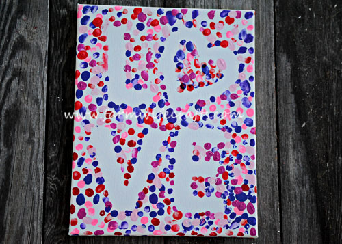 An easy to make Valentine's Craft, this Valentines Day fingerprint love canvas is perfect to display year after year.