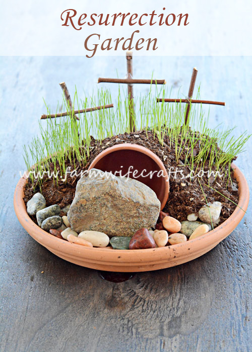 We've been pretty busy around here and we haven't had a lot of time to make any Easter crafts, but we did manage to find time to make this Resurrection Garden.  This is a great way to help your kids learn the Easter story!