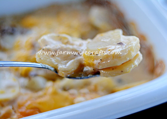 Getting tired of mashed potatoes? Looking for a new way to serve a family favorite? Try these crockpot scalloped potatoes! So yummy!
