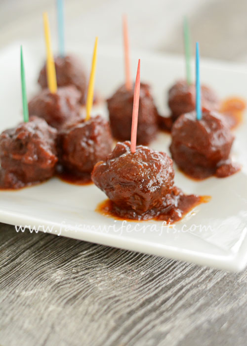 I love a good meatball recipe! This recipe for Sweet and Spicy Meatballs is sure to spice up your tastebuds!