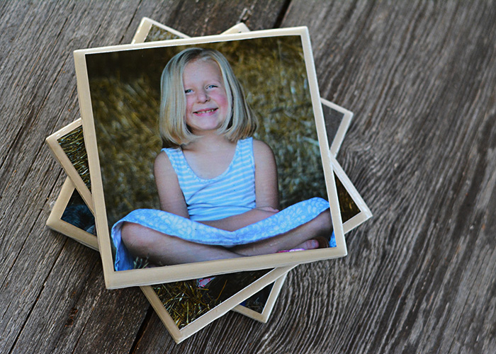 These Easy DIY Photo Coasters would make the perfect Mother's Day gift!