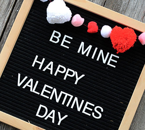 Valentine's Day is right around the corner. I love decorating for Valentine's Day. I don't have a lot of decorations, but what I do have, are pretty simple and the pop of color definitely brightens up the drab winter days. This DIY Valentine's Garland is a perfect addition to our decor!