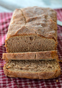Does your family love banana bread?  Add a new twist on the traditional banana bread with this Snickerdoodle Banana Brad recipe.