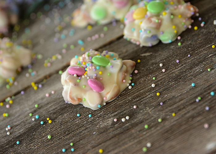 This Easter Crockpot Candy is so easy to make and only takes a few ingredients and a few minutes of your time!