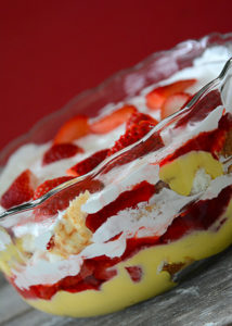 Who loves anything with strawberries?  If you answered, "yes," then you need to try this recipe for Strawberry Trifle.