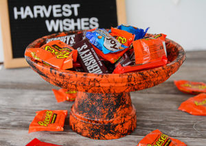 It's almost Halloween and that means all things spooky and sweet!  This DIY Halloween Candy Dish is the perfect place to stash all your sweet Halloween candy for Trick-or-Treaters.