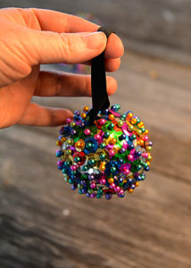 New Year's Eve may look a little different this year.  Whether you are ringing in the New Year at home, or with friends, you may be looking for something to keep the kids entertained while waiting for the ball drop.  This New Year's Eve Ball Craft For Kids only requires a few simple supplies and will no doubt keep the kids occupied so you can enjoy the evening.